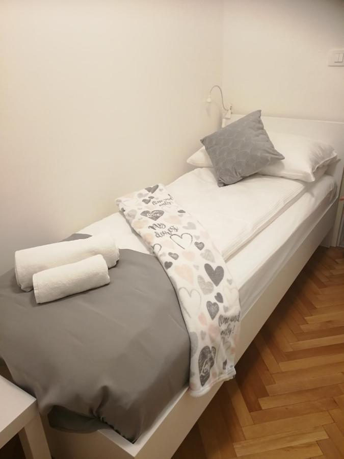 Apartments B&M Sezana Exterior photo