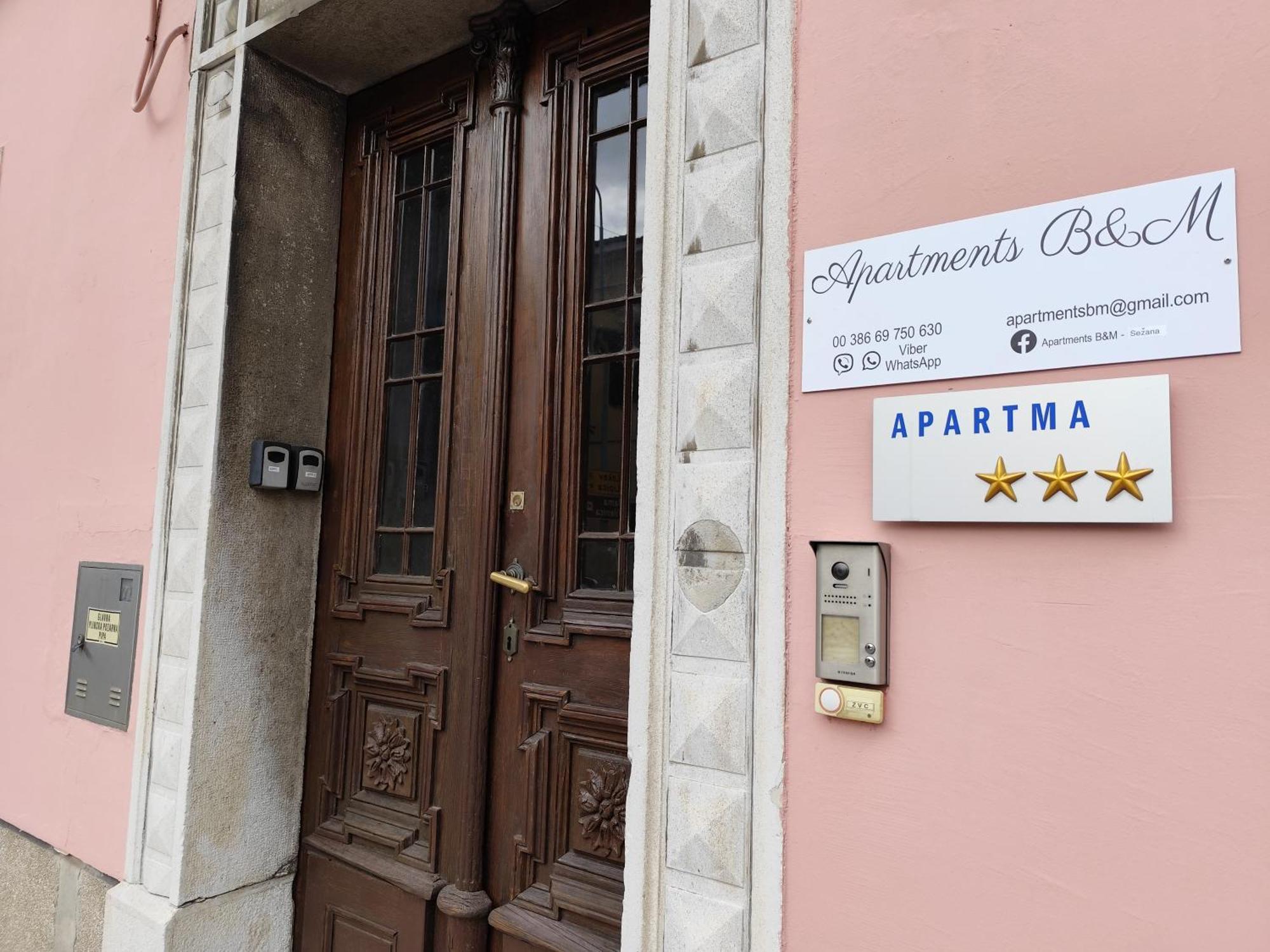 Apartments B&M Sezana Exterior photo